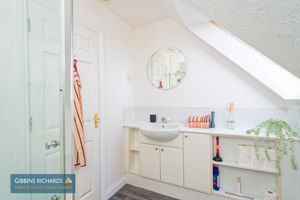 En-Suite- click for photo gallery